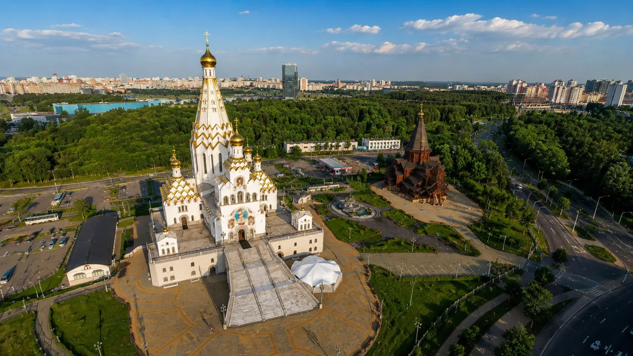 Храм Всех Святых