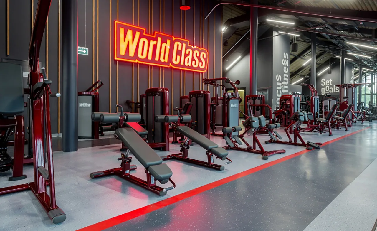Фитнес-клуб World Class